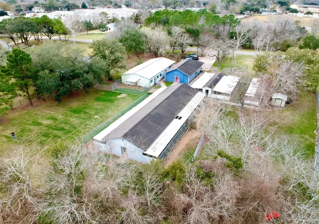 1st image of 310 Ellen Ave, League City, TX 77573 | MLS# 32504360