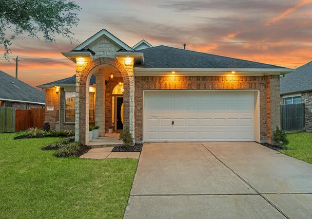 Homes for sale in Pearland, TX | 3216 Cactus Heights Ln, Pearland, TX 77581 | MLS# 95631362