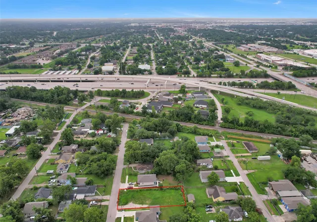 Photo 4 of Land for sale at 3306 Caplin St, Houston, TX 77026 | MLS# 7247832 | Listing updated on 2026-07-07