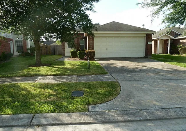Photo 3 of Single family home for sale at 4015 Bealey Ln, Houston, TX 77047 | MLS# 56851703 | Listing updated on 2026-07-31