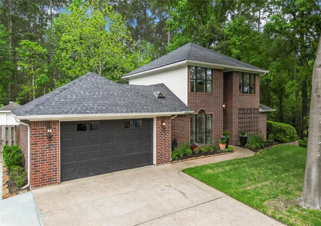 Homes for sale in Huntsville, TX | 1415 River Oaks Dr, Huntsville, TX 77340 | MLS# 26086713