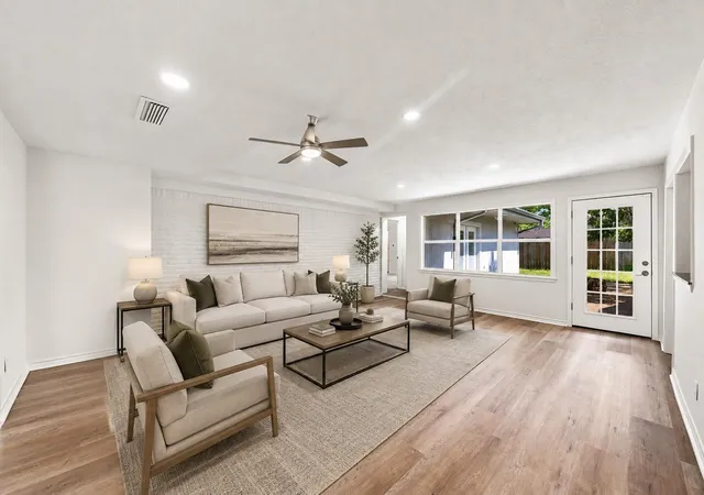 4th image of 6215 Queensloch Dr, Houston, TX 77096 | MLS# 86067992