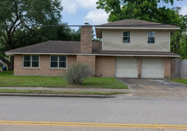 Photo 1 of Single family home for sale at 502 Lakeland Dr, Humble, TX 77338 | MLS# 76088897 | Listing updated on 2026-09-19