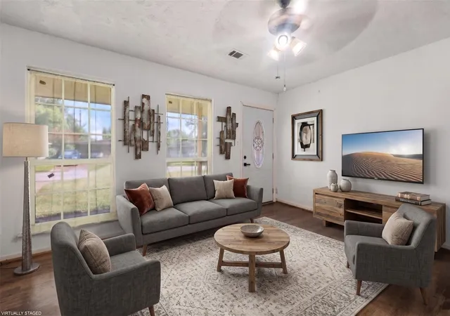 Photo 2 of Single family home for sale at 6415 Limestone St, Houston, TX 77092 | MLS# 17575708 | Listing updated on 2026-09-14