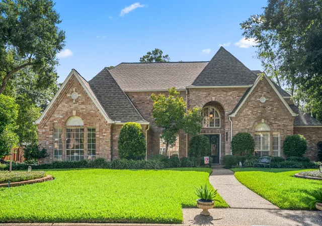 Photo 3 of Single family home for sale at 16022 Stewarts Grv Dr, Spring, TX 77379 | MLS# 7081060 | Listing updated on 2026-09-22