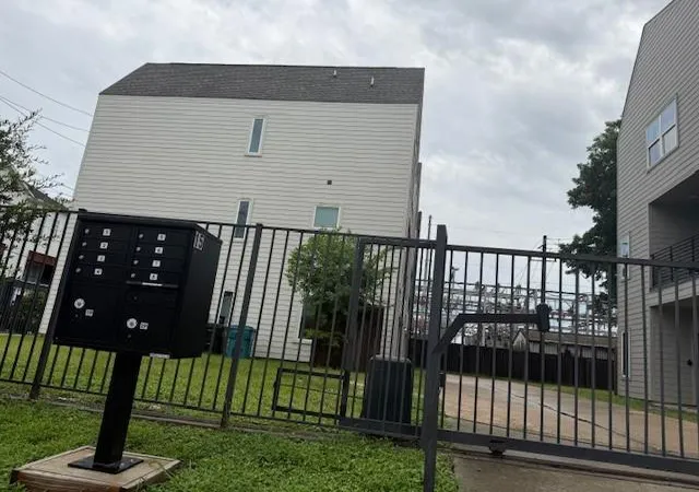 Photo 1 of Land for sale at 616 Cage St, Houston, TX 77020 | MLS# 20464786 | Listing updated on 2026-09-10