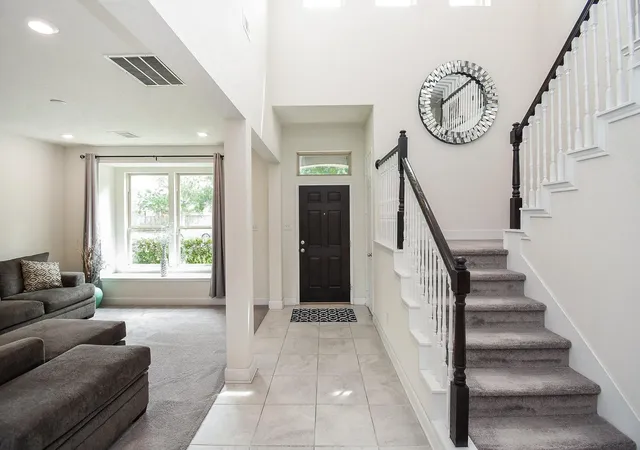 Photo 3 of Single family home for sale at 18031 Hampton Hills Dr, Humble, TX 77338 | MLS# 6478070 | Listing updated on 2026-08-31
