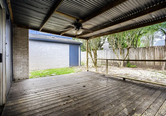 23rd image of 16227 Mill Point Dr, Houston, TX 77059 | MLS# 27743712