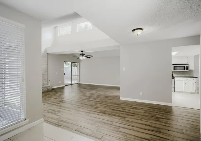 image of 16227 Mill Point Dr, Houston, TX 77059 | MLS# 27743712