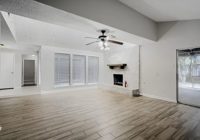 image of 16227 Mill Point Dr, Houston, TX 77059 | MLS# 27743712