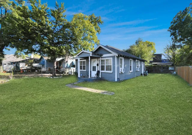 Photo 3 of Single family home for sale at 3818 Drew St, Houston, TX 77004 | MLS# 79650654 | Listing updated on 2026-07-25