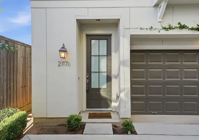 Photo 4 of Single family home for sale at 2117 Naomi St #B, Houston, TX 77054 | MLS# 30526554 | Listing updated on 2026-07-18