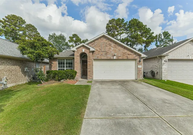 Photo 3 of Sale Pending at 18606 Walden Glen Cir, Humble, TX 77346 | MLS# 58604196 | Listing updated on 2026-09-13