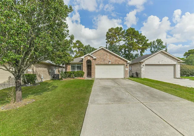 Photo 4 of Sale Pending at 18606 Walden Glen Cir, Humble, TX 77346 | MLS# 58604196 | Listing updated on 2026-09-13
