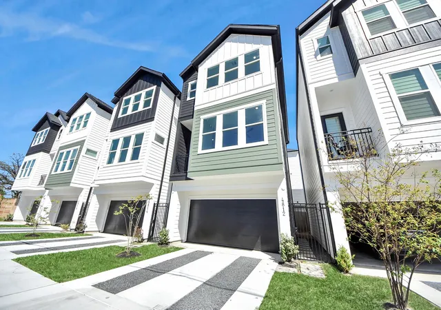 2nd image of 4814 Cochran St, Houston, TX 77009 | MLS# 50342907