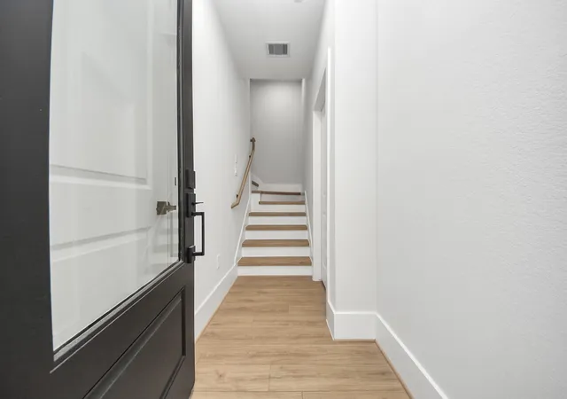 3rd image of 4814 Cochran St, Houston, TX 77009 | MLS# 50342907