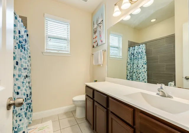 Photo 4 of Single family home for sale at 3519 Bay Dr, Rosharon, TX 77583 | MLS# 65728008 | Listing updated on 2026-08-14