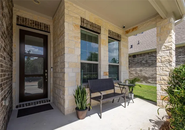Photo 2 of Sale Pending at 16863 Ramsay Cascades Dr, Humble, TX 77346 | MLS# 5369367 | Listing updated on 2026-09-14