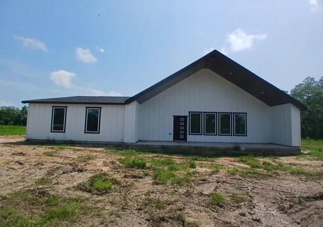 1st image of 33372 W Fm 1301, West Columbia, TX 77486 | MLS# 64446558