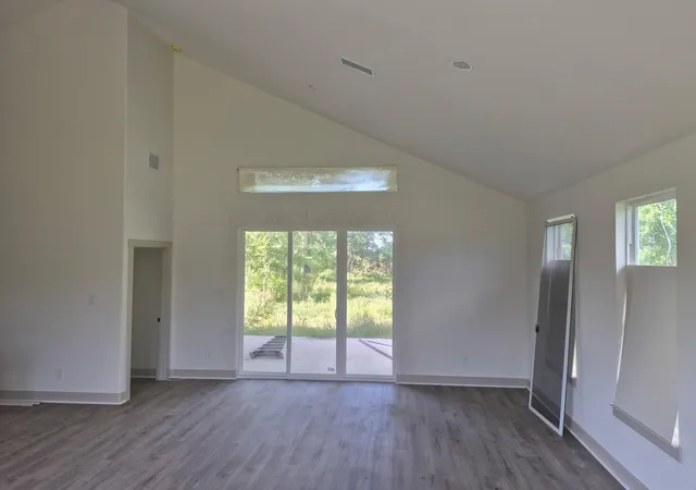 2nd image of 33372 W Fm 1301, West Columbia, TX 77486 | MLS# 64446558