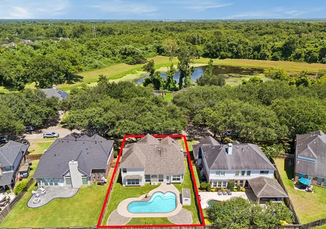 Photo 2 of Single family home for sale at 2843 Five Oaks Dr, Missouri City, TX 77459 | MLS# 84541619 | Listing updated on 2026-09-14