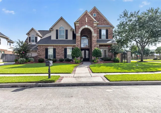 2nd image of 1524 Toluca Dr, League City, TX 77573 | MLS# 27617362