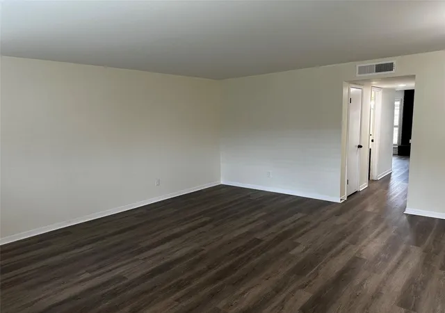 Photo 3 of Townhouse for sale at 10378 Briar Forest Dr #32/5, Houston, TX 77042 | MLS# 73356212 | Listing updated on 2026-09-09