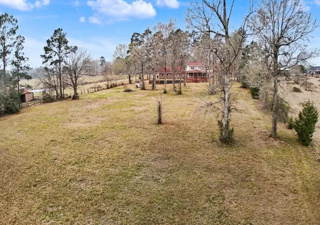 Homes for sale in Jasper, TX | 3017 Us Hwy 96 S, Jasper, TX 75951 | MLS# 90010896