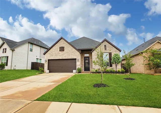 Homes for sale in Pinehurst, TX | 1329 Knollbridge Point Ln, Pinehurst, TX 77362 | MLS# 70098790