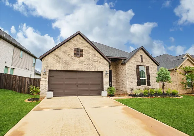 Homes for sale in Pinehurst, TX | 1329 Knollbridge Point Ln, Pinehurst, TX 77362 | MLS# 70098790