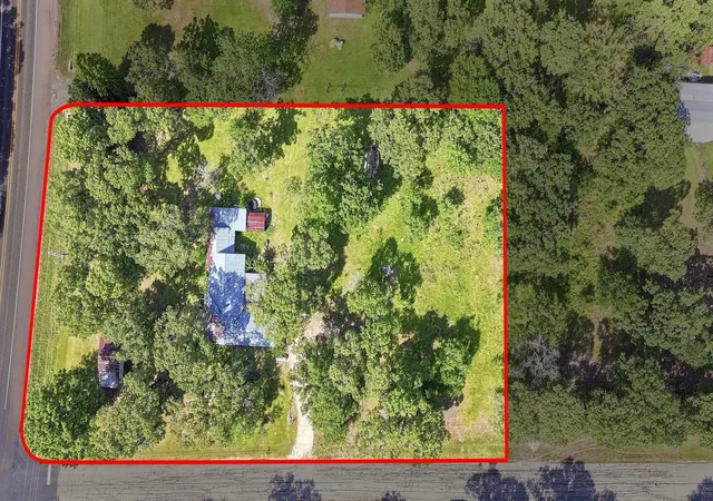 2nd image of 7 Kalyn Rd, Huntsville, TX 77340 | MLS# 24233452
