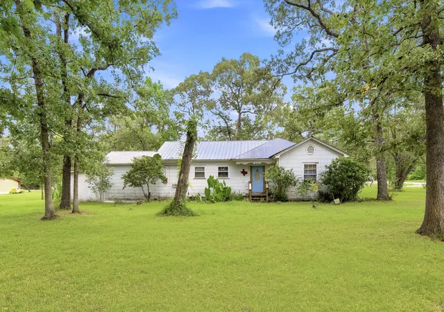 5th image of 7 Kalyn Rd, Huntsville, TX 77340 | MLS# 24233452