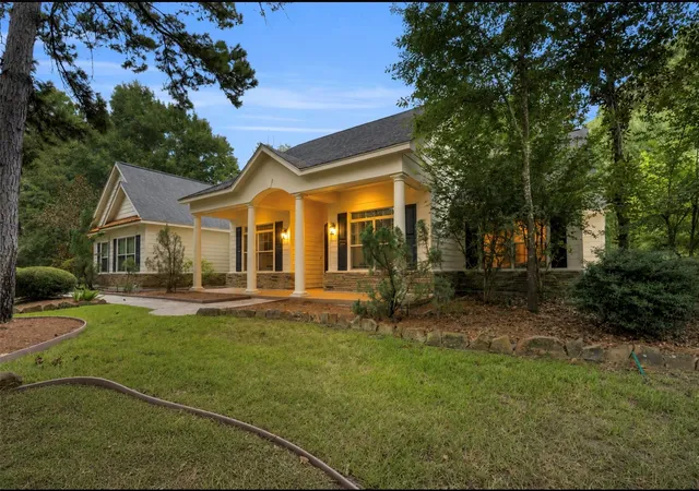 Photo 2 of Sale Pending at 11716 Great Oak Blvd, Conroe, TX 77385 | MLS# 45863574 | Listing updated on 2026-09-10
