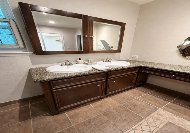Photo 3 of Single family home for sale at 15818 Sandy Hl Dr, Houston, TX 77084 | MLS# 69823603 | Listing updated on 2026-09-19