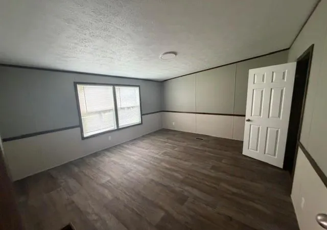 Photo 4 of Sale Pending at 679 Wexford Dr, Conroe, TX 77303 | MLS# 39213976 | Listing updated on 2026-09-16