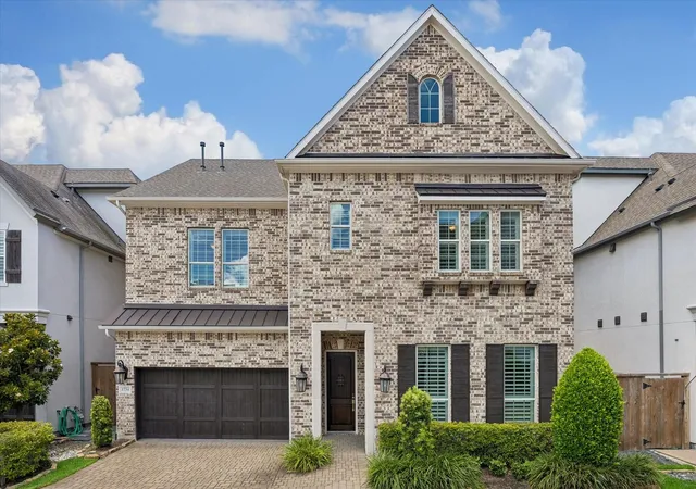Photo 2 of Single family home for sale at 1734 Cornelius Tr Loop, Houston, TX 77055 | MLS# 28827666 | Listing updated on 2026-07-14