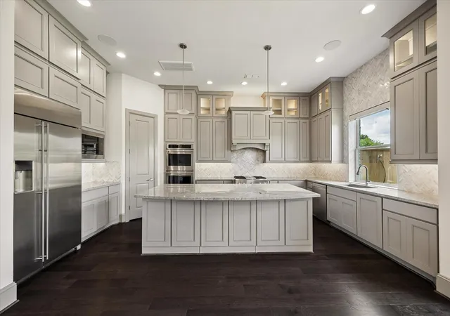 Photo 3 of Single family home for sale at 1734 Cornelius Tr Loop, Houston, TX 77055 | MLS# 28827666 | Listing updated on 2026-07-14