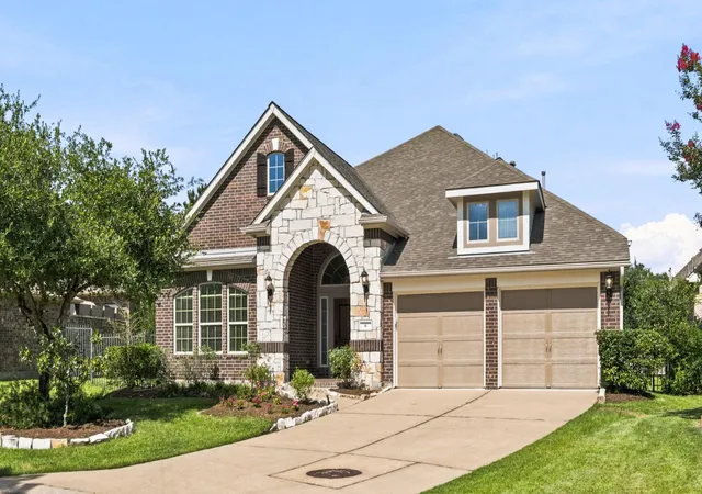Homes for sale in The Woodlands, TX | 6 Sleeping Colt Pl, The Woodlands, TX 77389 | MLS# 6374265