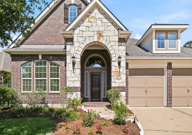Homes for sale in The Woodlands, TX | 6 Sleeping Colt Pl, The Woodlands, TX 77389 | MLS# 6374265