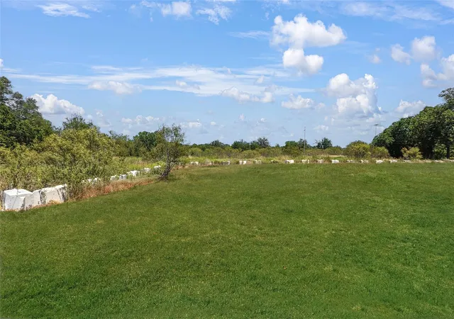 Photo 3 of Sale Pending at 3924 Us 290 E, Paige, TX 78659 | MLS# 31578763 | Listing updated on 2026-09-18