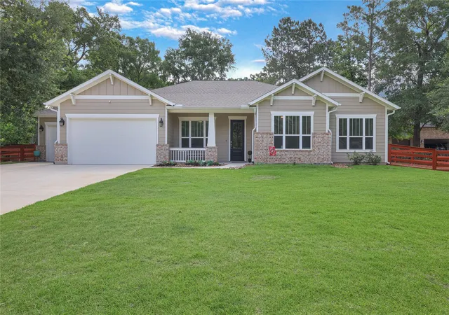 Single family home for sale at 8927 Catamaran Way, Montgomery, TX 77316 | MLS# 75191492 | Listing updated on 2026-08-17