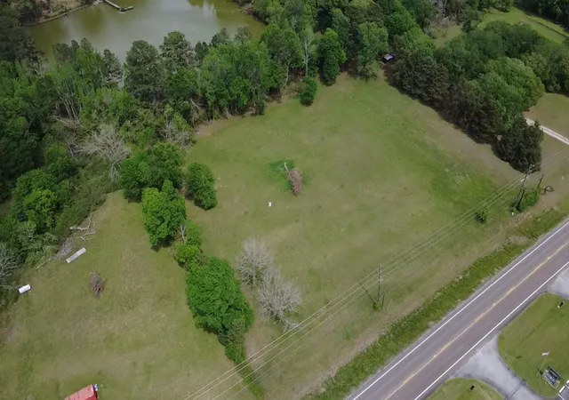 2nd image of 150 West Dr, New Waverly, TX 77358 | MLS# 97720835