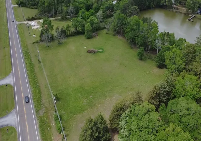 4th image of 150 West Dr, New Waverly, TX 77358 | MLS# 97720835