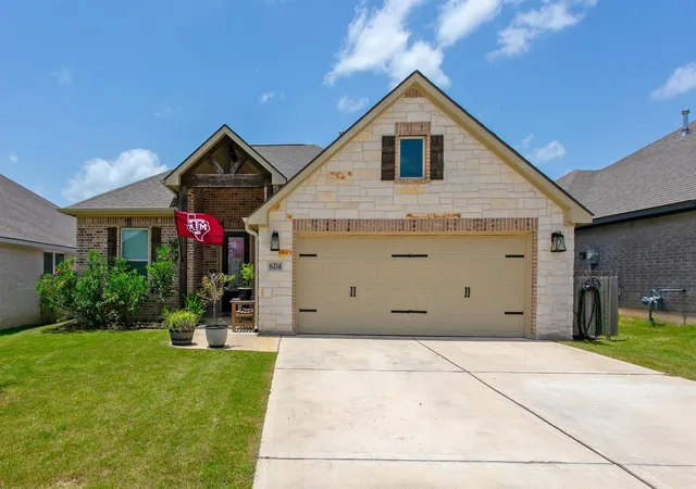 Photo 1 of Single family home for sale at 6214 Talladega Dr, College Station, TX 77845 | MLS# 59353527 | Listing updated on 2026-07-31