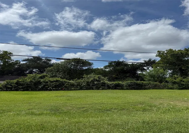 Photo 3 of Land for sale at 0 Rosalee St, La Marque, TX 77568 | MLS# 70237713 | Listing updated on 2026-08-24