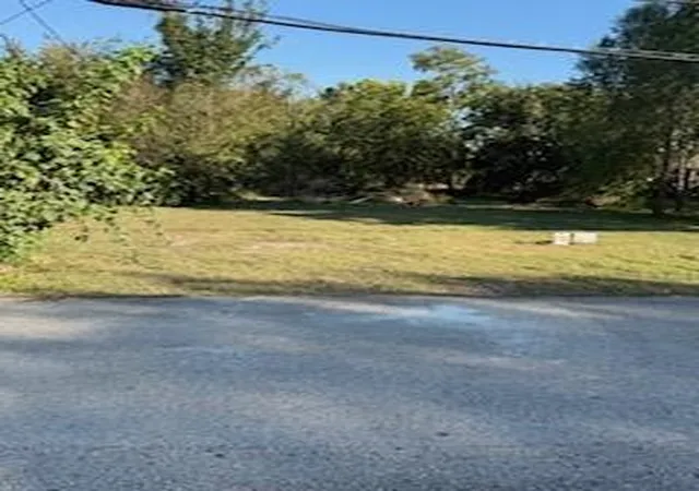 Photo 2 of Land for sale at 6827 Burkett St, Houston, TX 77021 | MLS# 63573394 | Listing updated on 2026-08-30