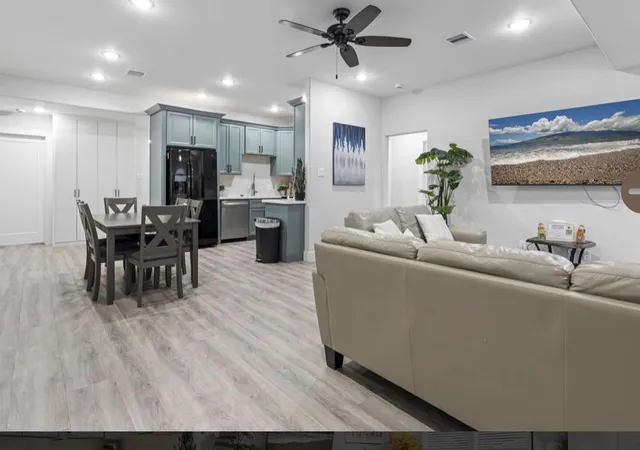 3rd image of 118 Tuna St, Galveston, TX 77550 | MLS# 80836719