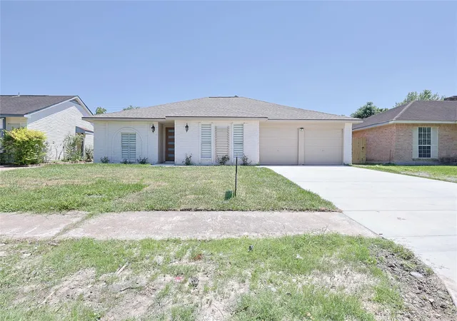 4th image of 11219 Newbrook Dr, Houston, TX 77072 | MLS# 63265412