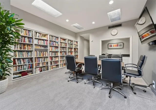 31st image of 15 Greenway Plz #2A, Houston, TX 77046 | MLS# 26857185
