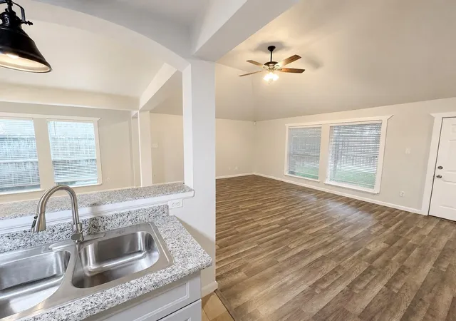 4th image of 7612 Goudin Dr, Missouri City, TX 77489 | MLS# 82647108